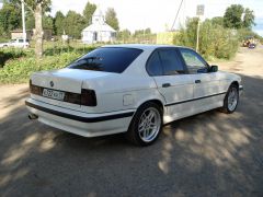 ///