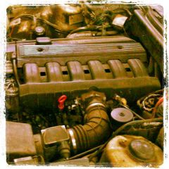 BMW E34 5 series M52B28