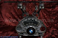 Стол V12 High