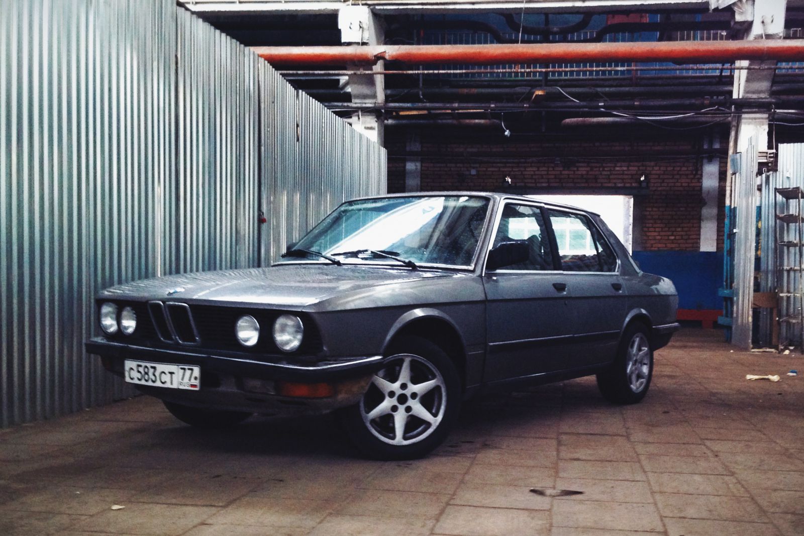 BMW 520i E28 '82 г.